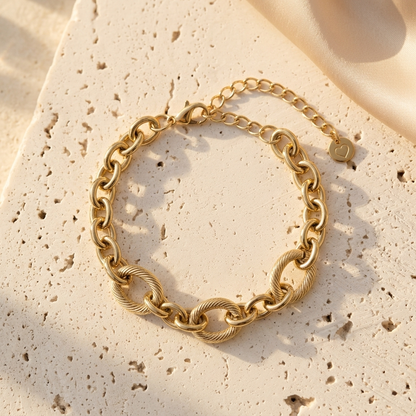 Bracelet Maïa maillons texturés et torsadés dorés médaillon cœur Soléa - vue produit 2