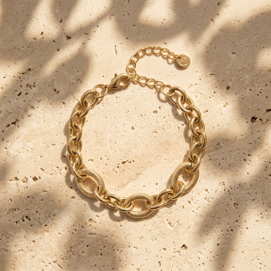 Bracelet Maïa maillons texturés et torsadés dorés médaillon cœur Soléa - vue produit 1